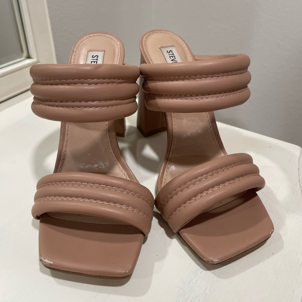 Steve Madden nude heel size 8